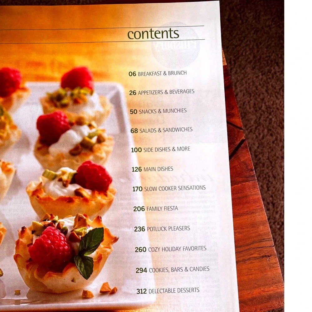 Pillsbury Annual Recipes 2010 Hardcover Cookbook Bake-Off Winners 400+ Recipes